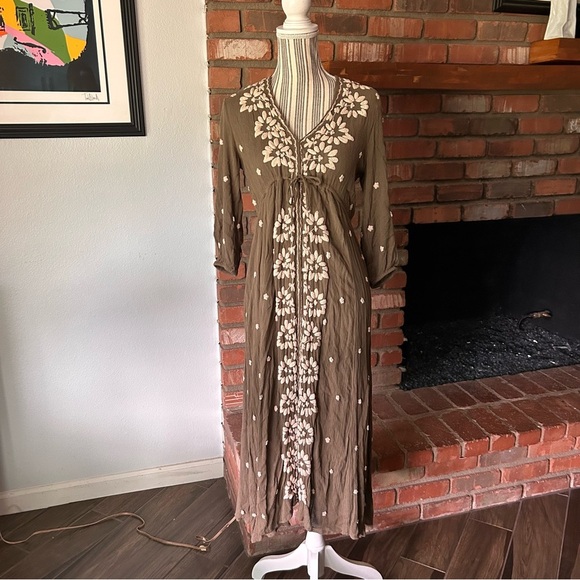 Free People Embroidered Fable Midi Dress in Olive Green Sz XS -  mordernwear.com